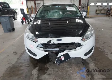 2017 Ford Focus Se z USA, uszkodzony, nr VIN 1FADP3F21HL303635